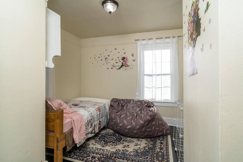 Dog And Family Friendly 4Br W Wifi And Fenced Yard By Zen Living Short Term Rental Luray Εξωτερικό φωτογραφία